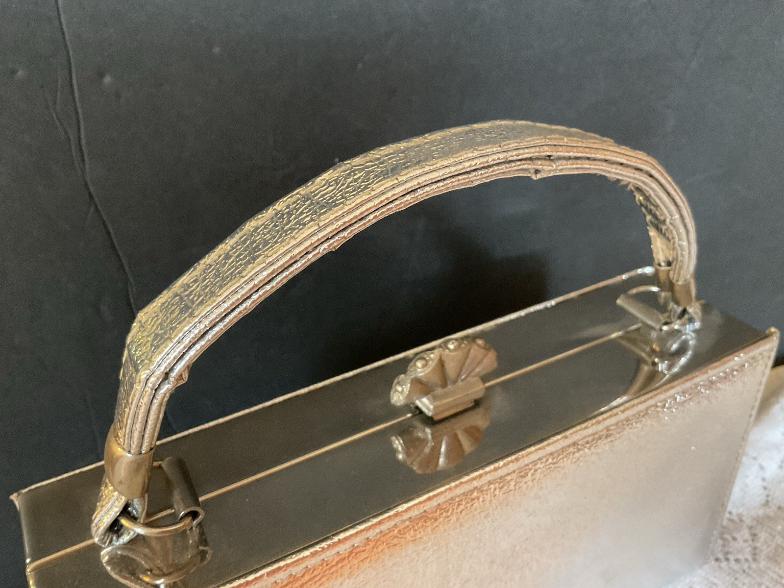Vintage 60s Silver Metal Metallic Faux Leather Box Clutch Purse Single Handle