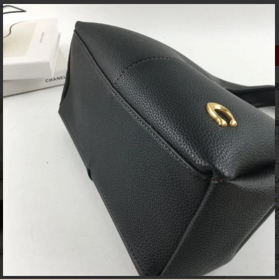 COACH CM545 Lana Shoulder Bag 23 Polished Pebble Leather Black .New!!