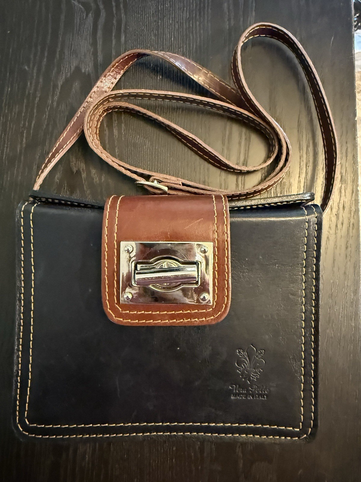 Vera Pelle Made in Italy Black & Brown Turn Lock Shoulder Bag Strap Pockets