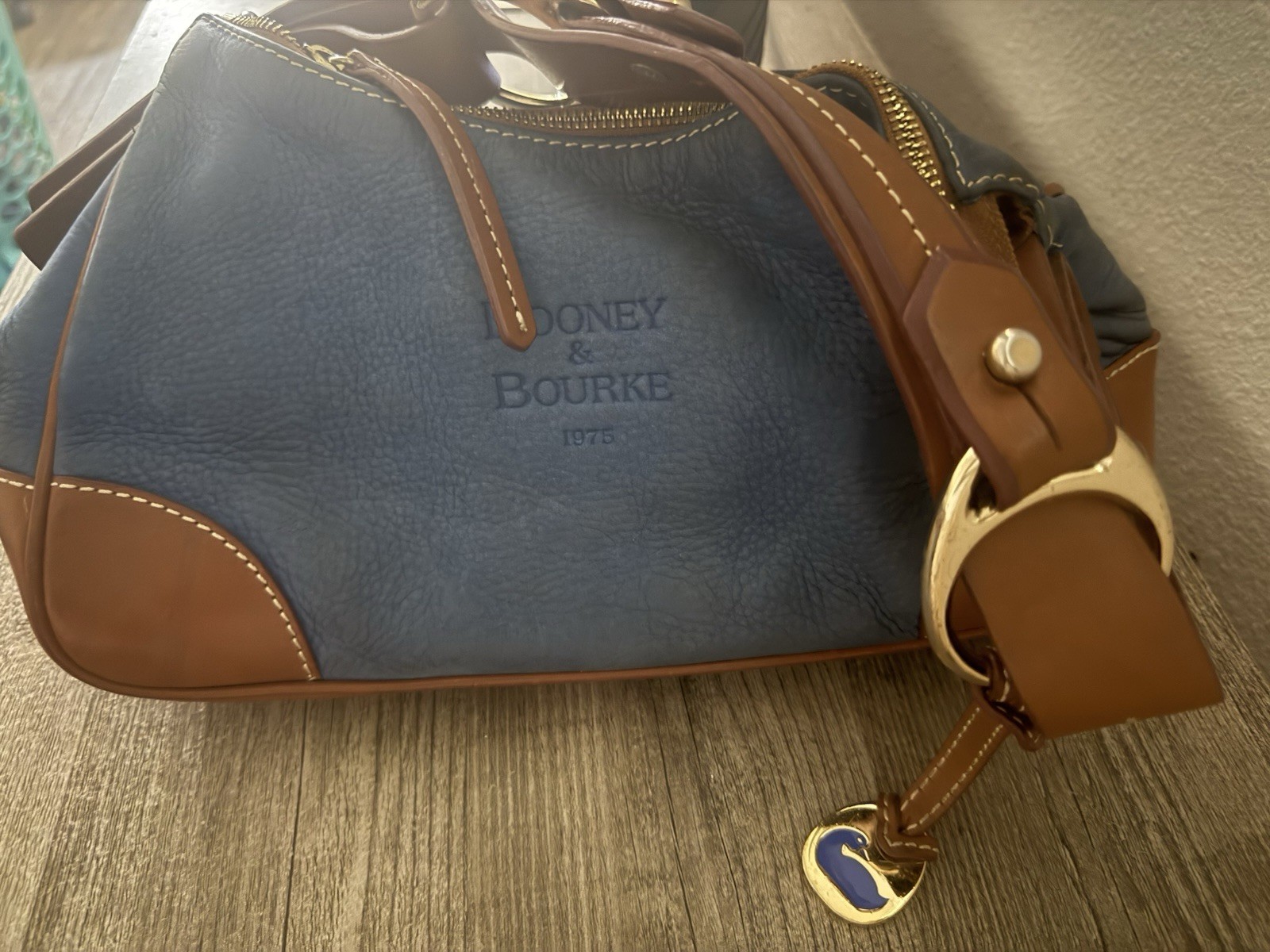 Dooney & Bourke Blue/Brown Pebbled Shoulder Bag Zip Closure Detachable Strap