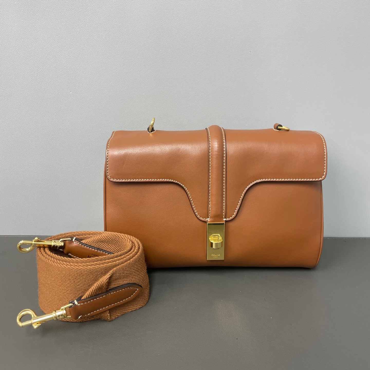 Celine Pre-Owned Authentic Crossbody Bag Caramel Free Tracked Shipping