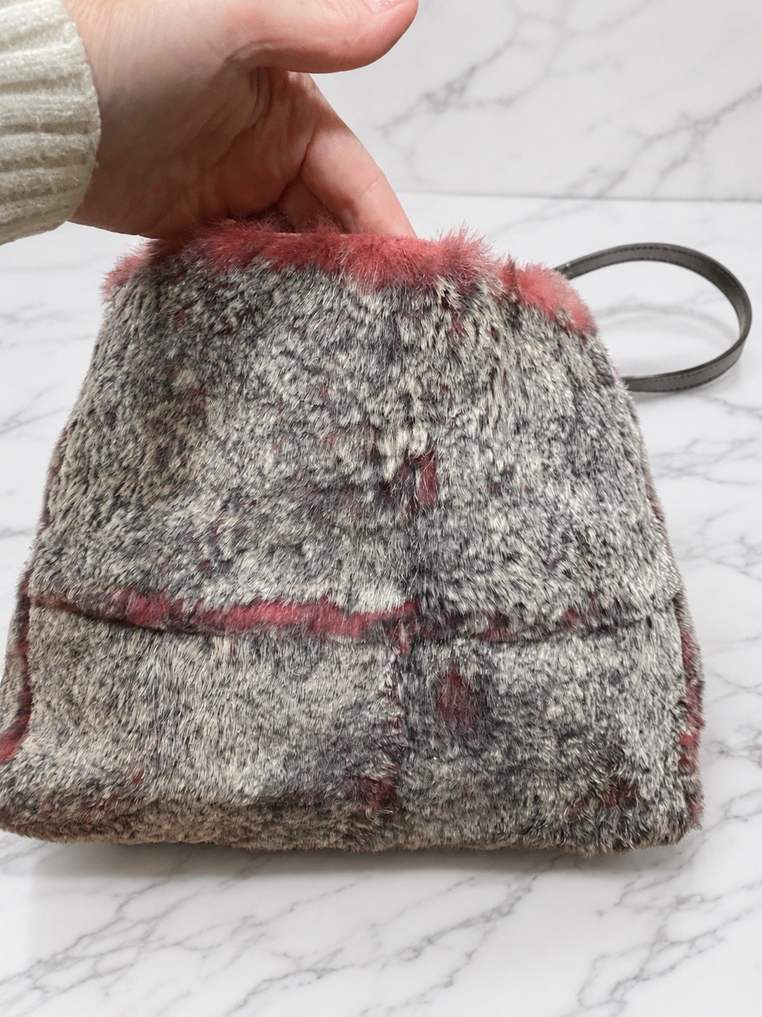 Rare CHANEL Rabbit Fur Tote Bag, Burgundy Suede Double Handles, Pouch and authen