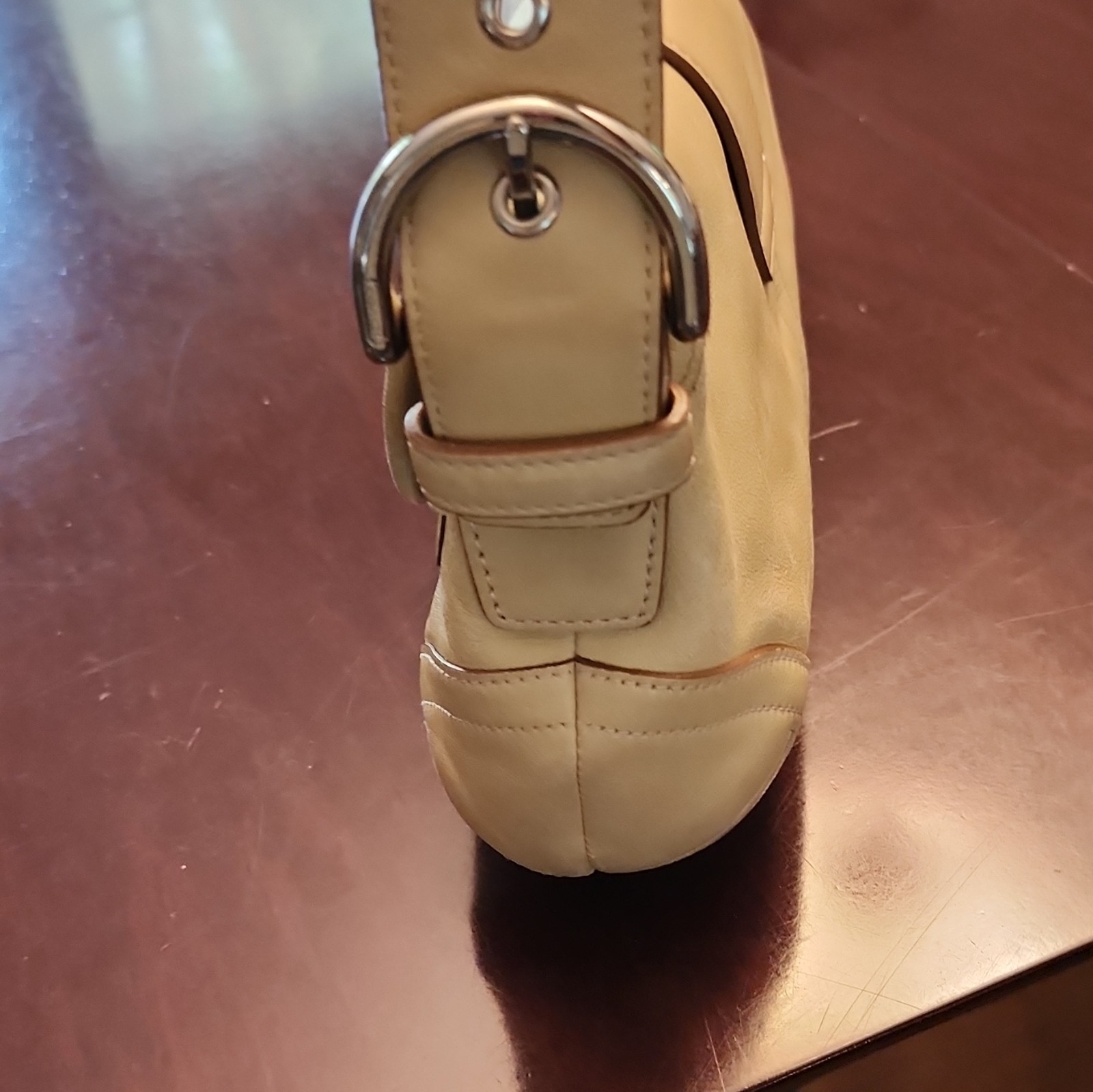Coach Vintage Tan Soho Leather w/Buckles Shoulder Bag Y2K