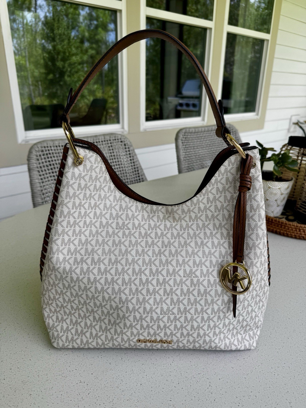 Michael Kors Signature Logo Hobo Shoulder Bag White Brown Gold EUC
