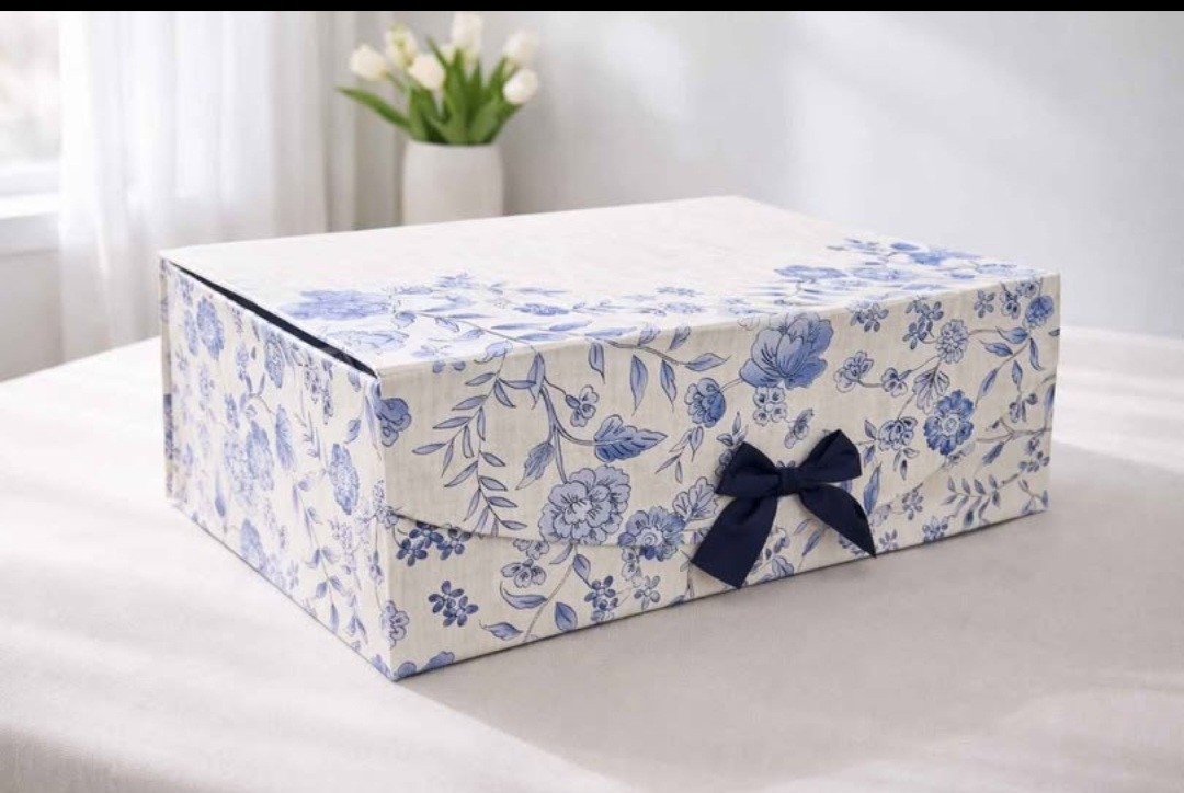 Elegant Blue Set Forever 21 Boots Designed Purse & Flower Gif Box, All Mew