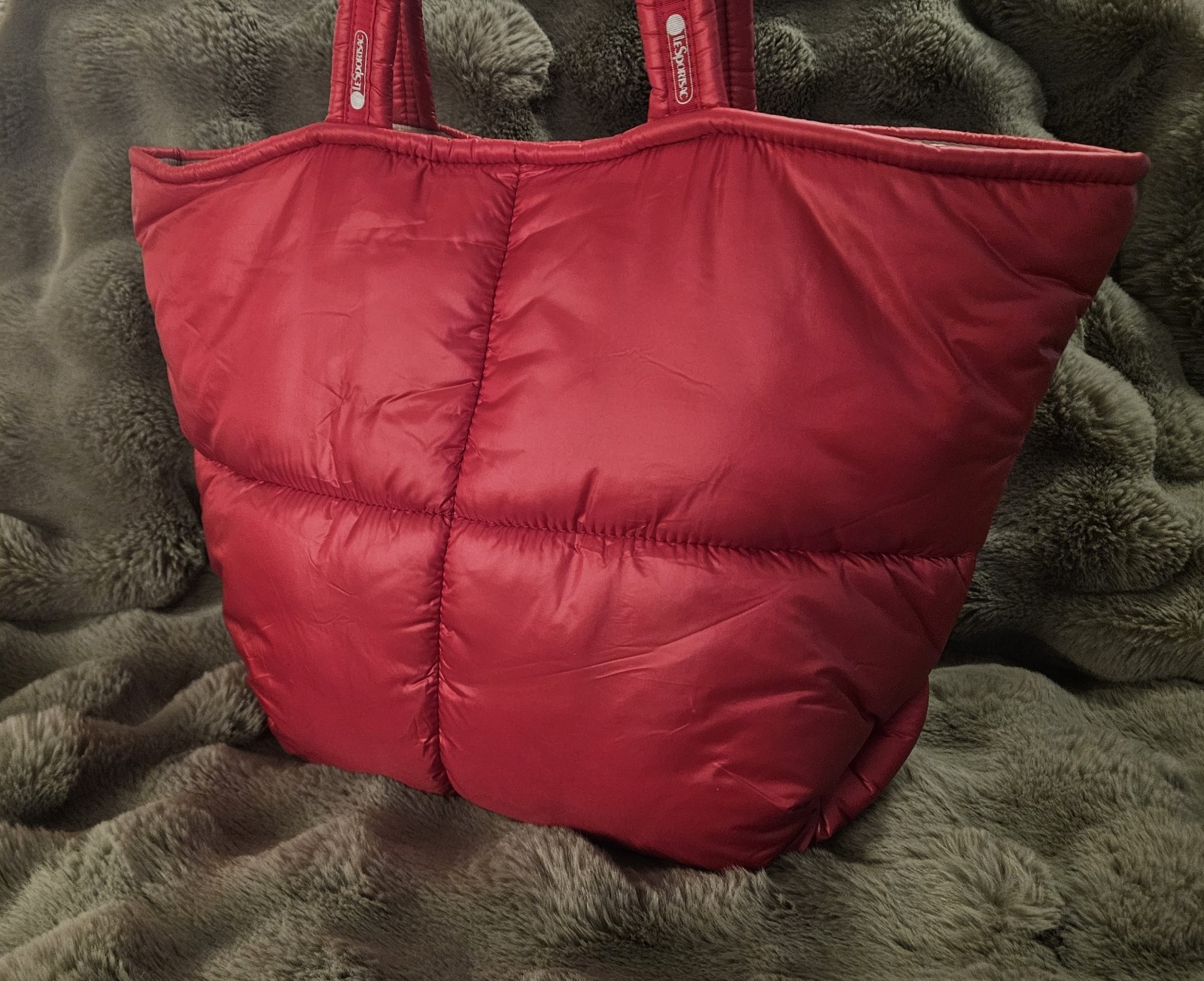LeSportsac Red Large Tote Bag Snap Closure Lined Inner Pockets Silver Hardware