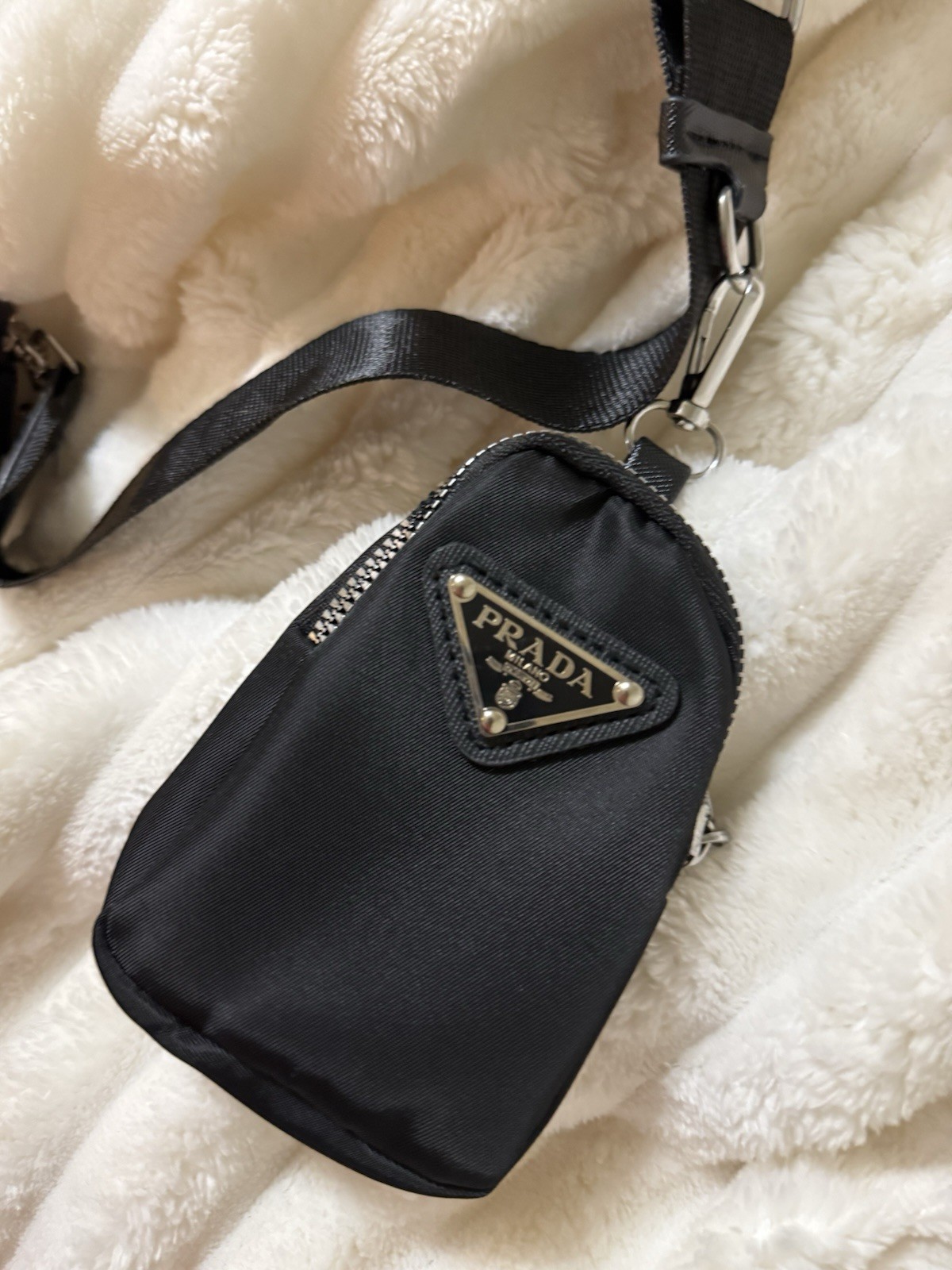 Authentic Prada Re-Edition 2005 Re-Nylon Black Shoulder Bag w/ Pouch & Logo Stra