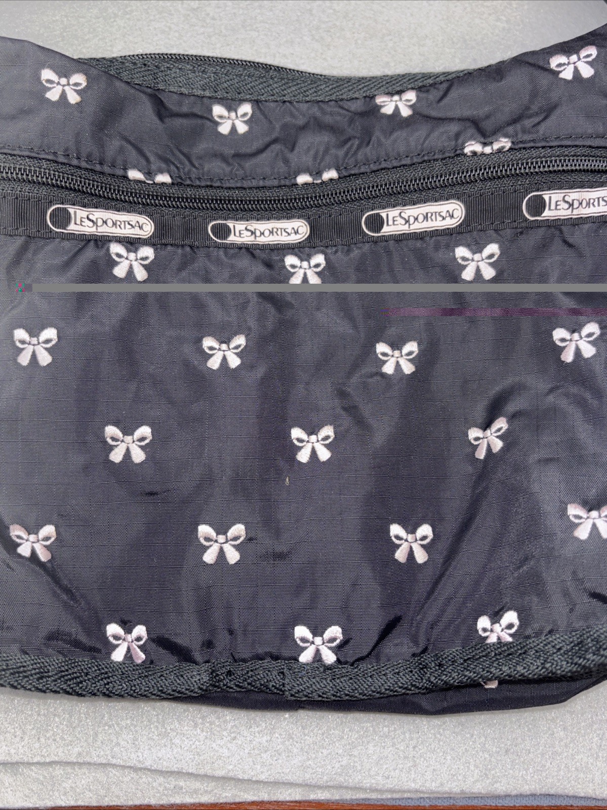 RARE LeSportSac Classic Hobo Embroidered BOWS Adjustable Crossbody W/Pouch GUC