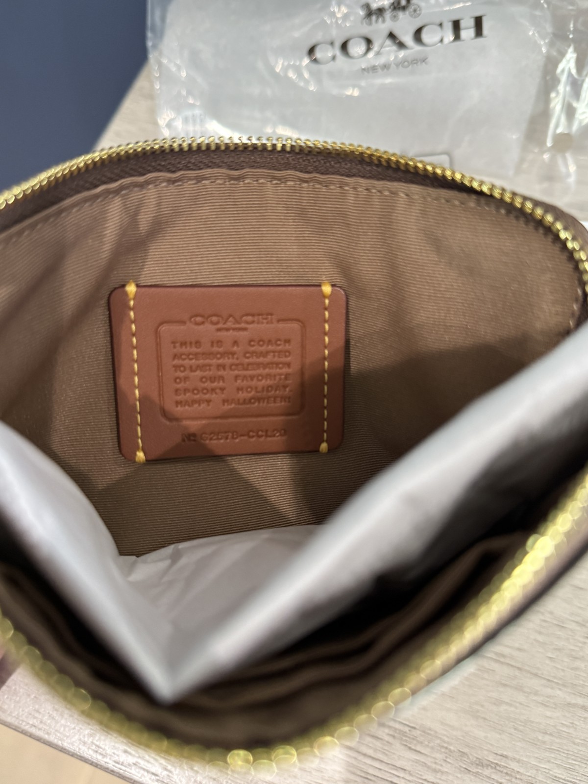 Coach Wristlet New with Tags Corner Zip in Signature Canvas with Pumpkins