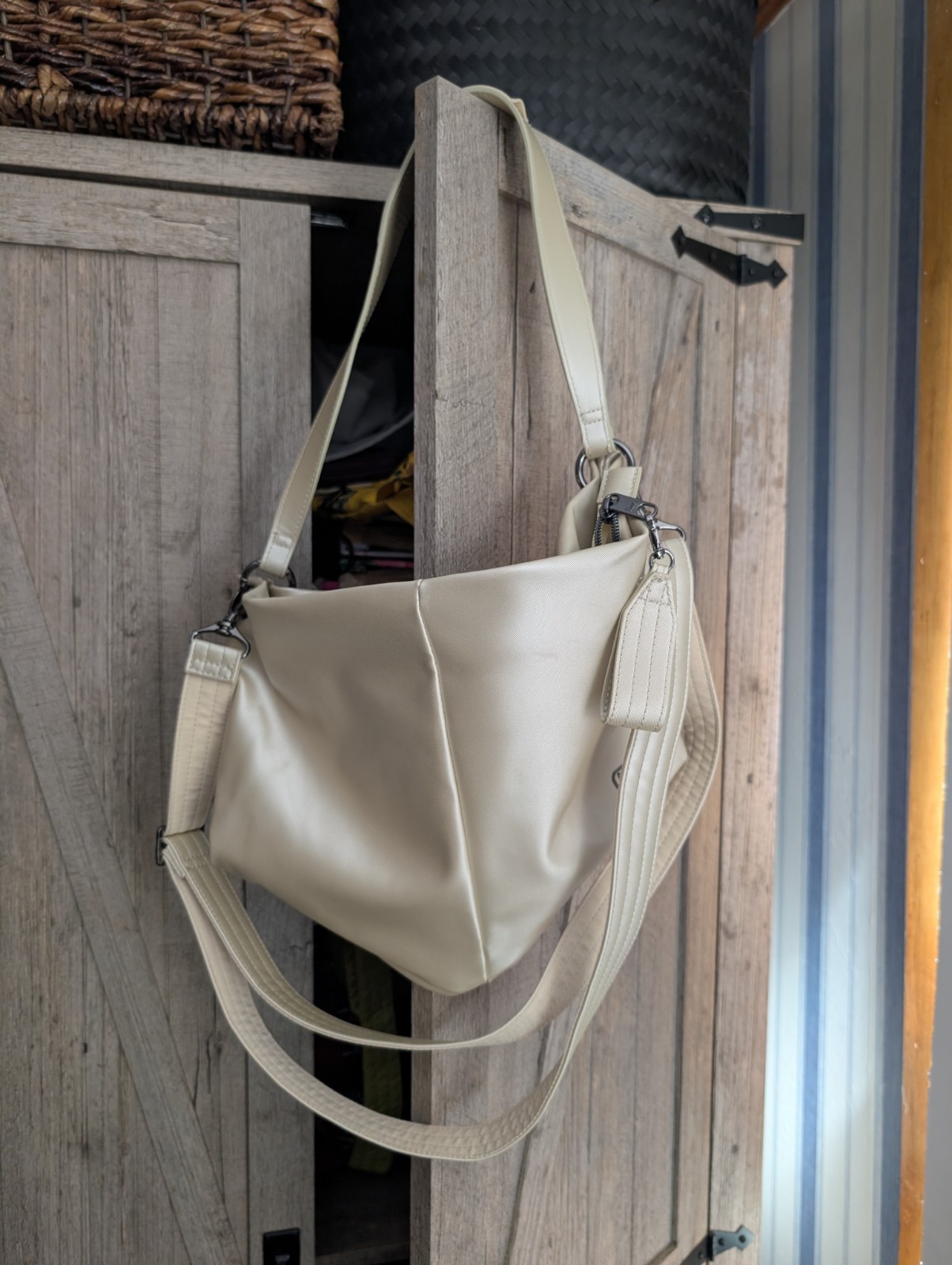Lug Beige Star Pattern Crossbody Bag Zip Closure Adjustable Strap Pockets