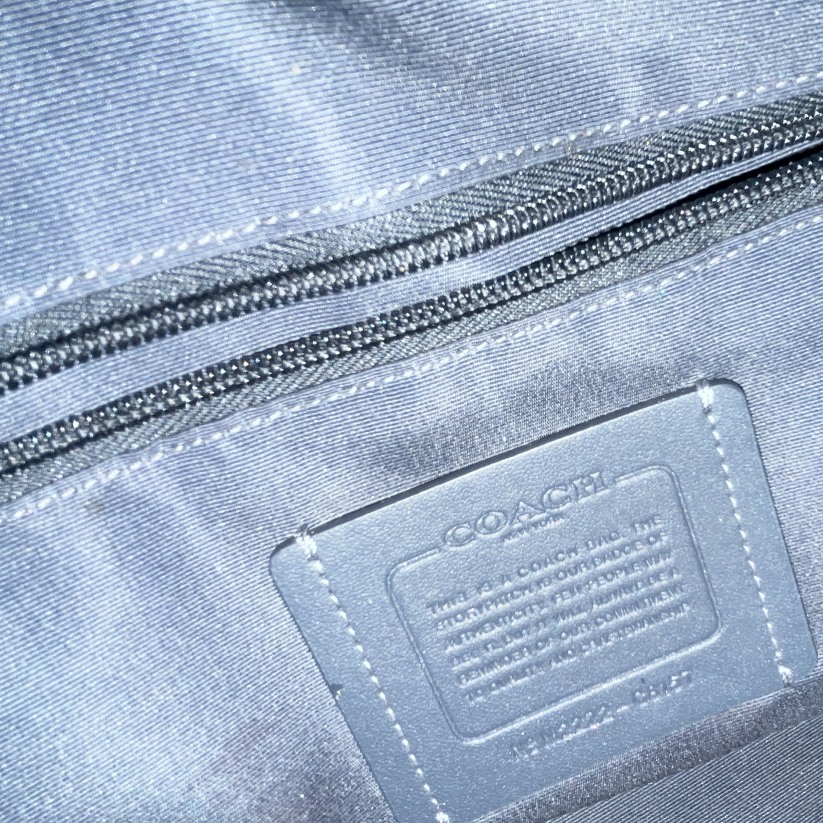 Coach Blue Pebbled Tote Bag Zip Closure Double Handles w/ Inner Pockets