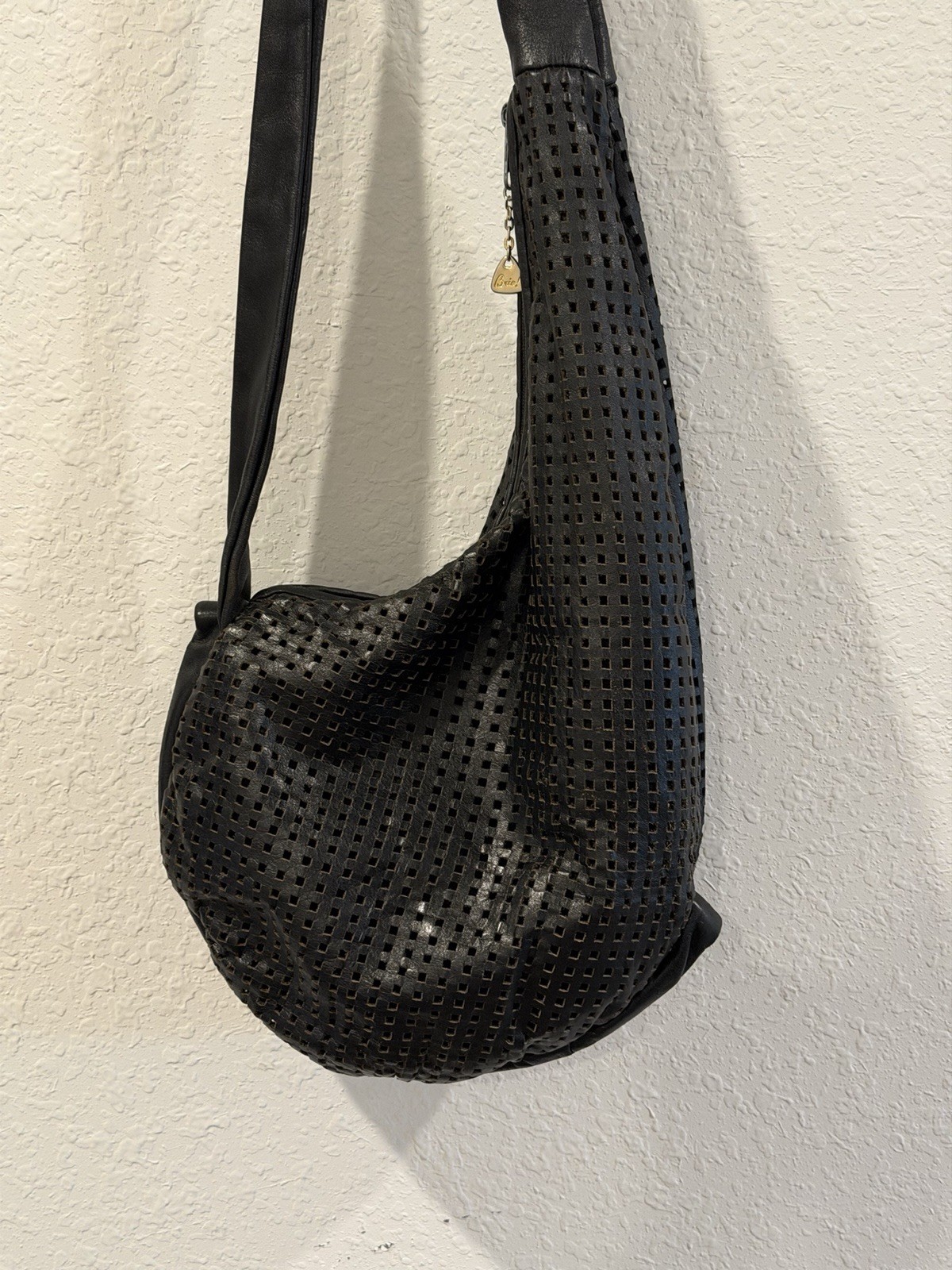 Vintage Rare Brio Cut Out Leather Hobo Crossbody Shoulder Bag Black PreOwned