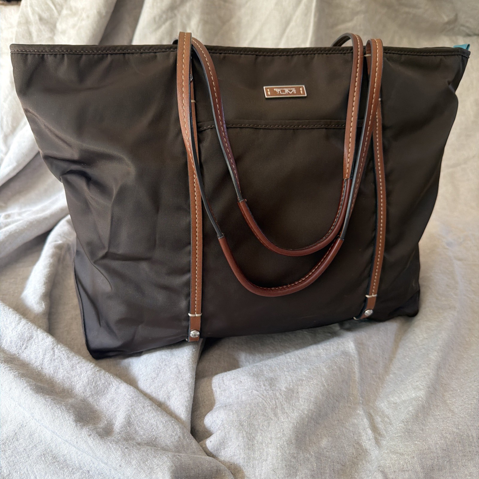 TUMI Voyageur Tote Bag brown w Teal lining Double Leather Straps Travel Tote