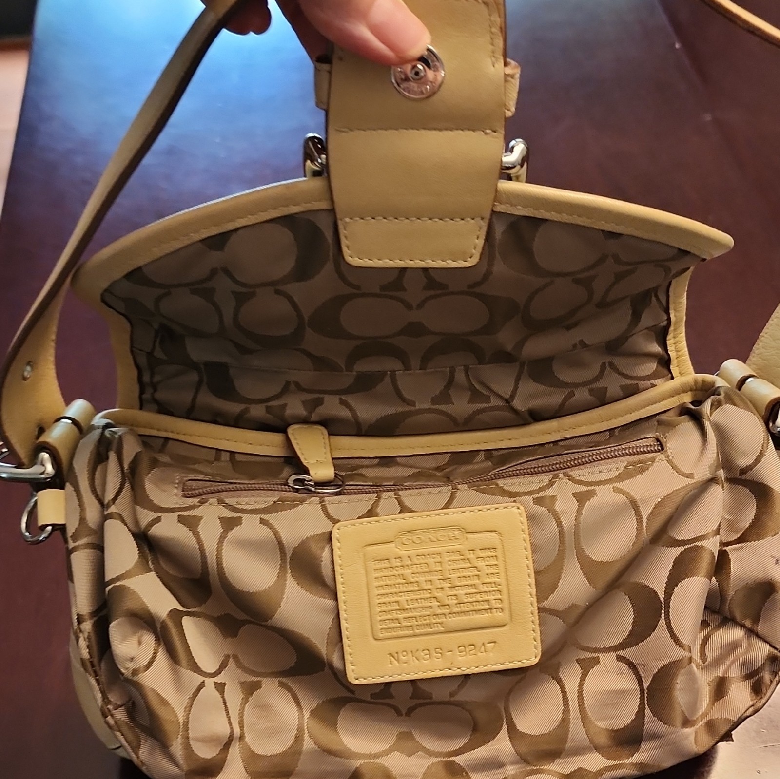 Coach Vintage Tan Soho Leather w/Buckles Shoulder Bag Y2K