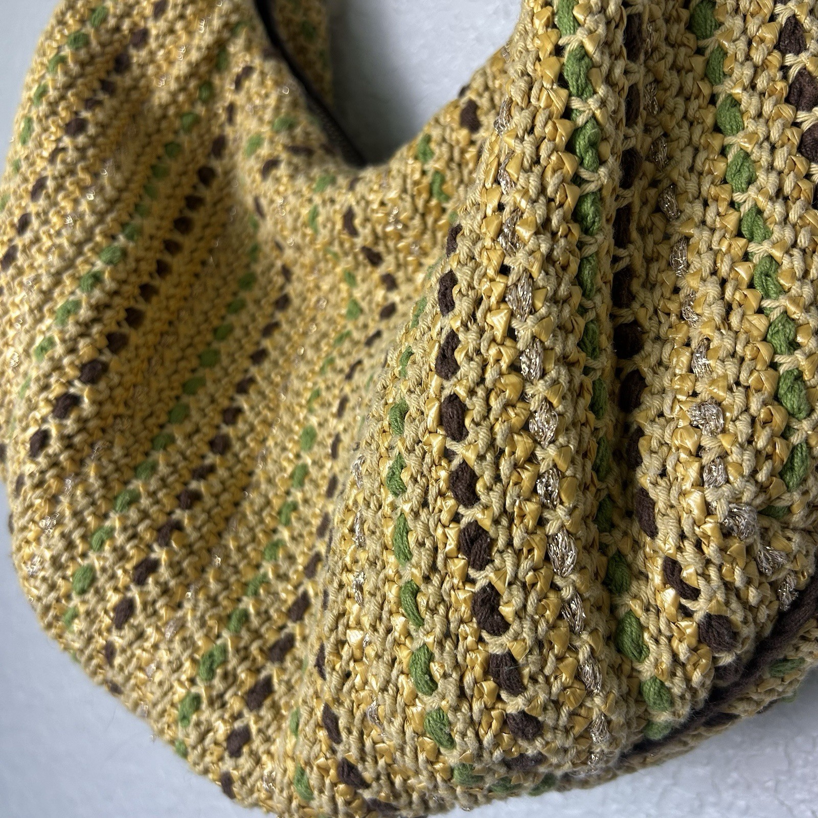 Vintage Isabella Fiore Woven Crochet Hobo Crescent Floral Shoulder Bag