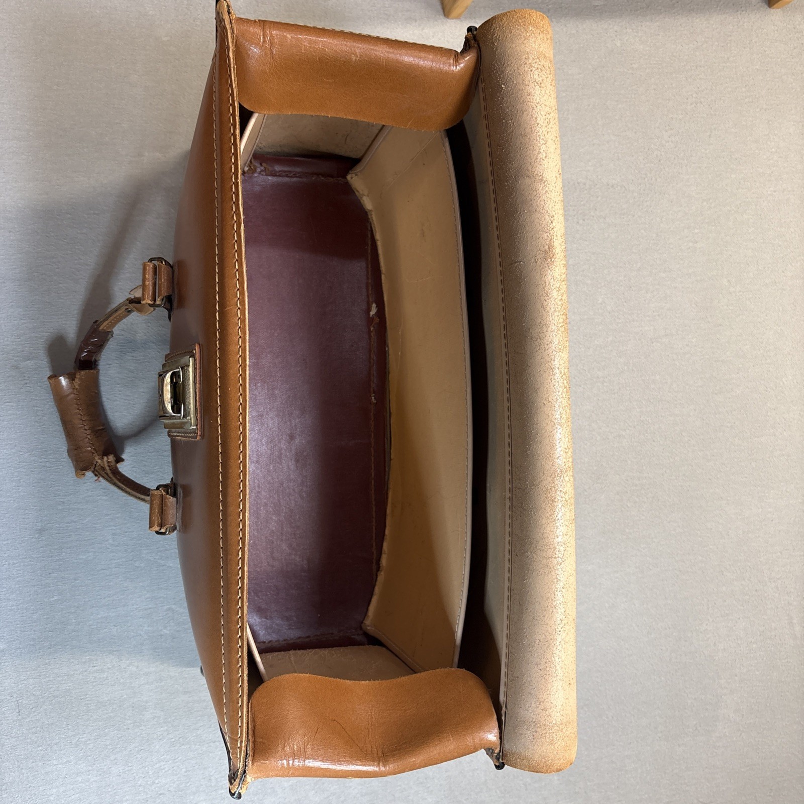 SCOTT SADDLE CO. DOCTORS BAG / SATCHEL