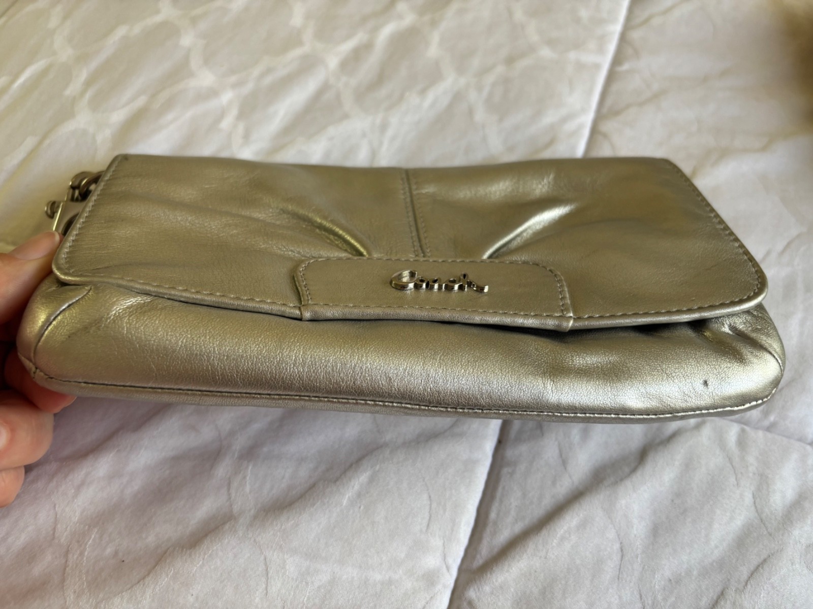 Coach Ashley Large Wristlet Clutch Metallic Silver Pleated Leather 9” x 5”