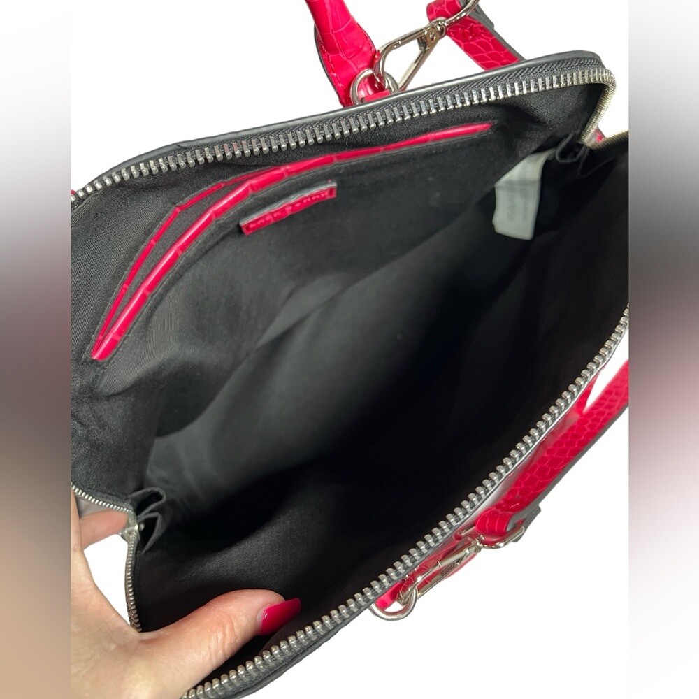Zara 13in X 9in X 6in Pink Handbag