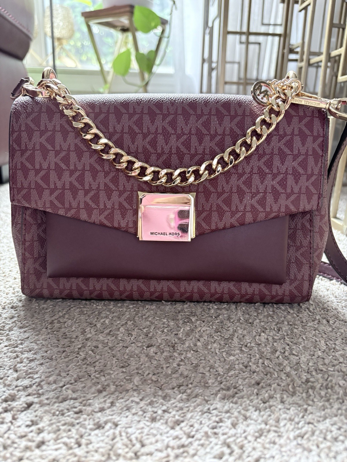 Michael Kors Purple Logo Crossbody Bag Gold Chain Hardware Turn Lock Detach