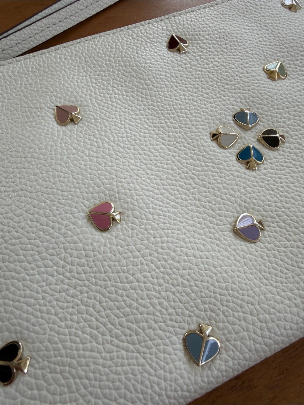 NWOT Kate Spade Margaux Enamel Spade Wristlet