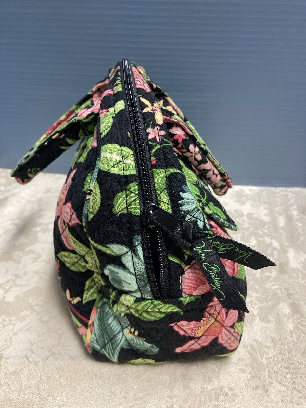 Vera Bradley LoLa Handbag Bontanica Pattern Small top zip Excellent Condition
