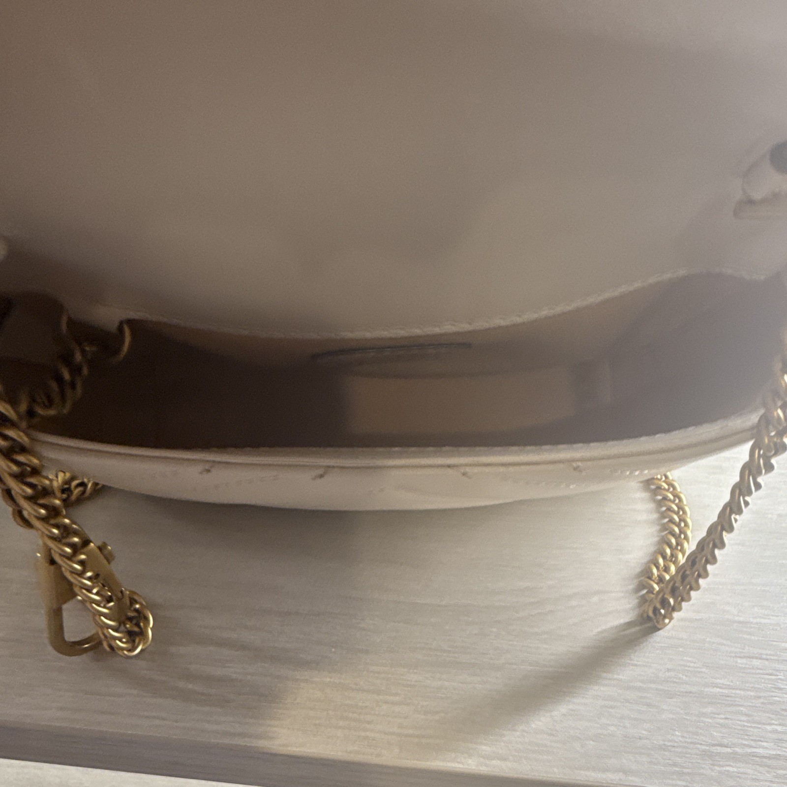 Gucci White Chevron Quilted Chain Shoulder Bag Gold GG Logo Small Snap Box