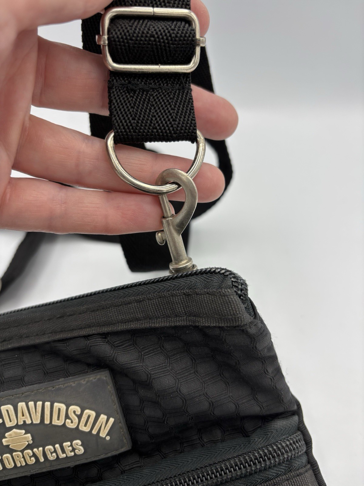 Harley Davidson Crossbody Bag Women Black 3 Zippers Adjustable Strap Logo Purse