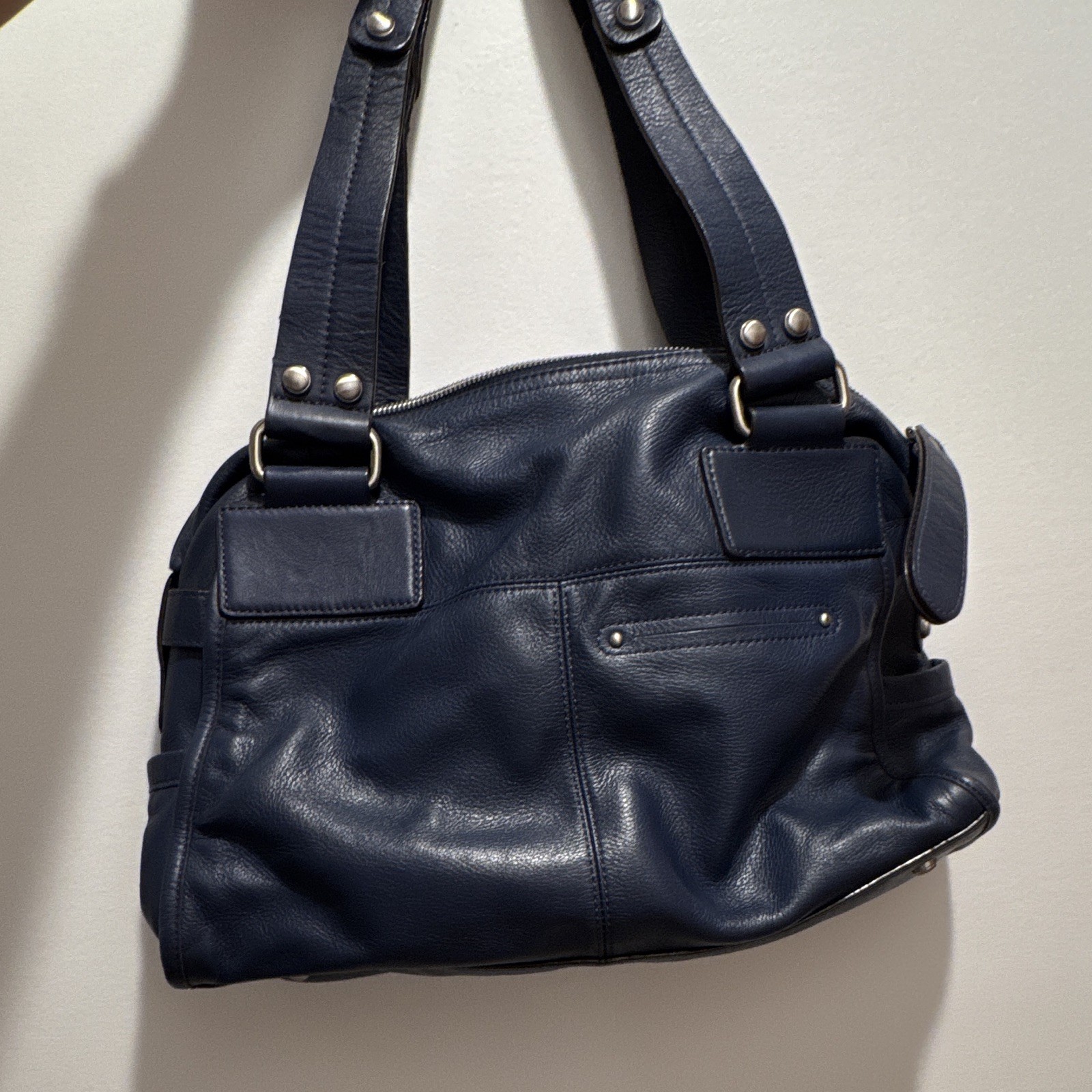 B. Makowsky Blue Pebbled Shoulder Bag Zip Closure Silver Hardware Leopard Lining