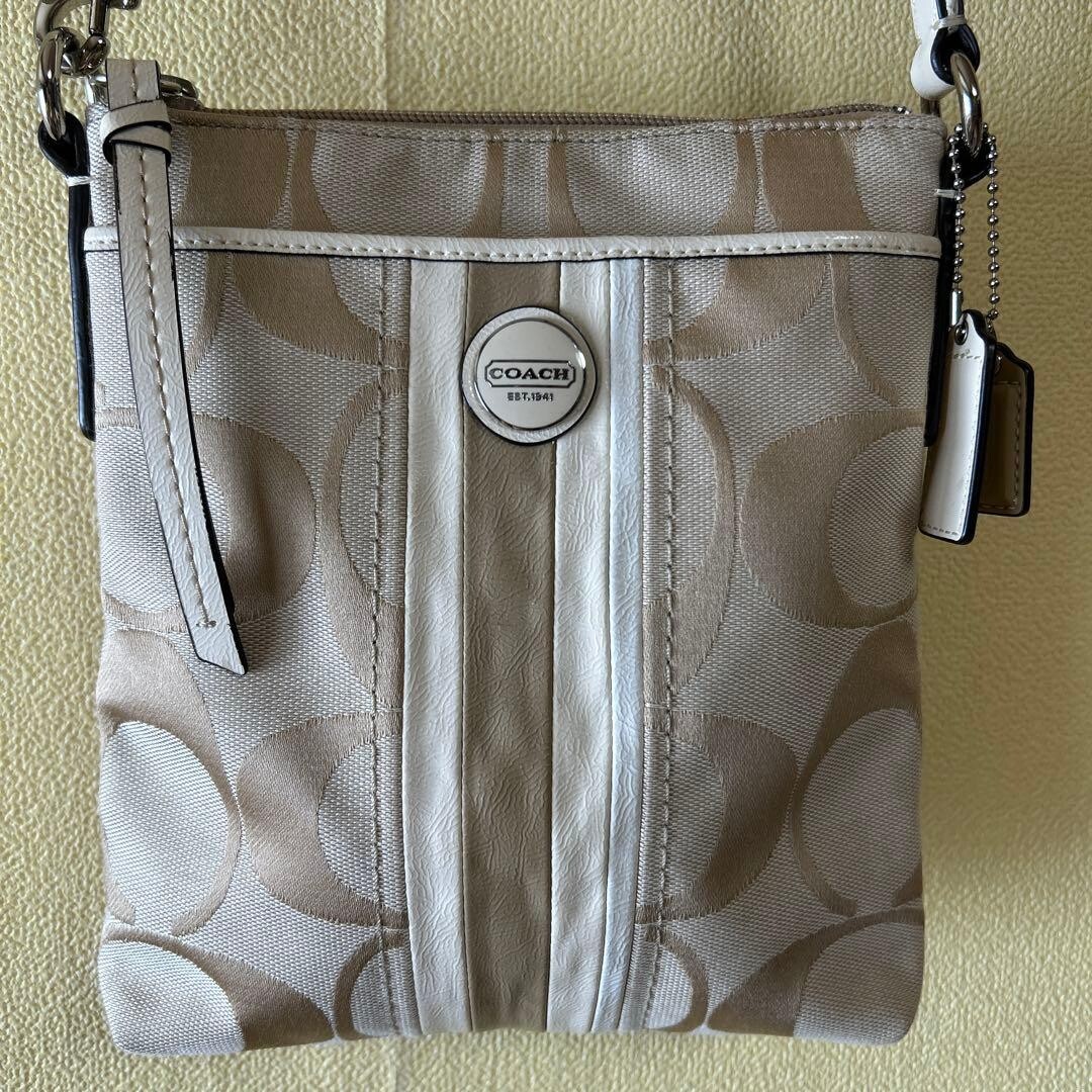 Coach Beige Fabric Logo Shoulder Bag Women 9.06×7.87 in Silver Auth