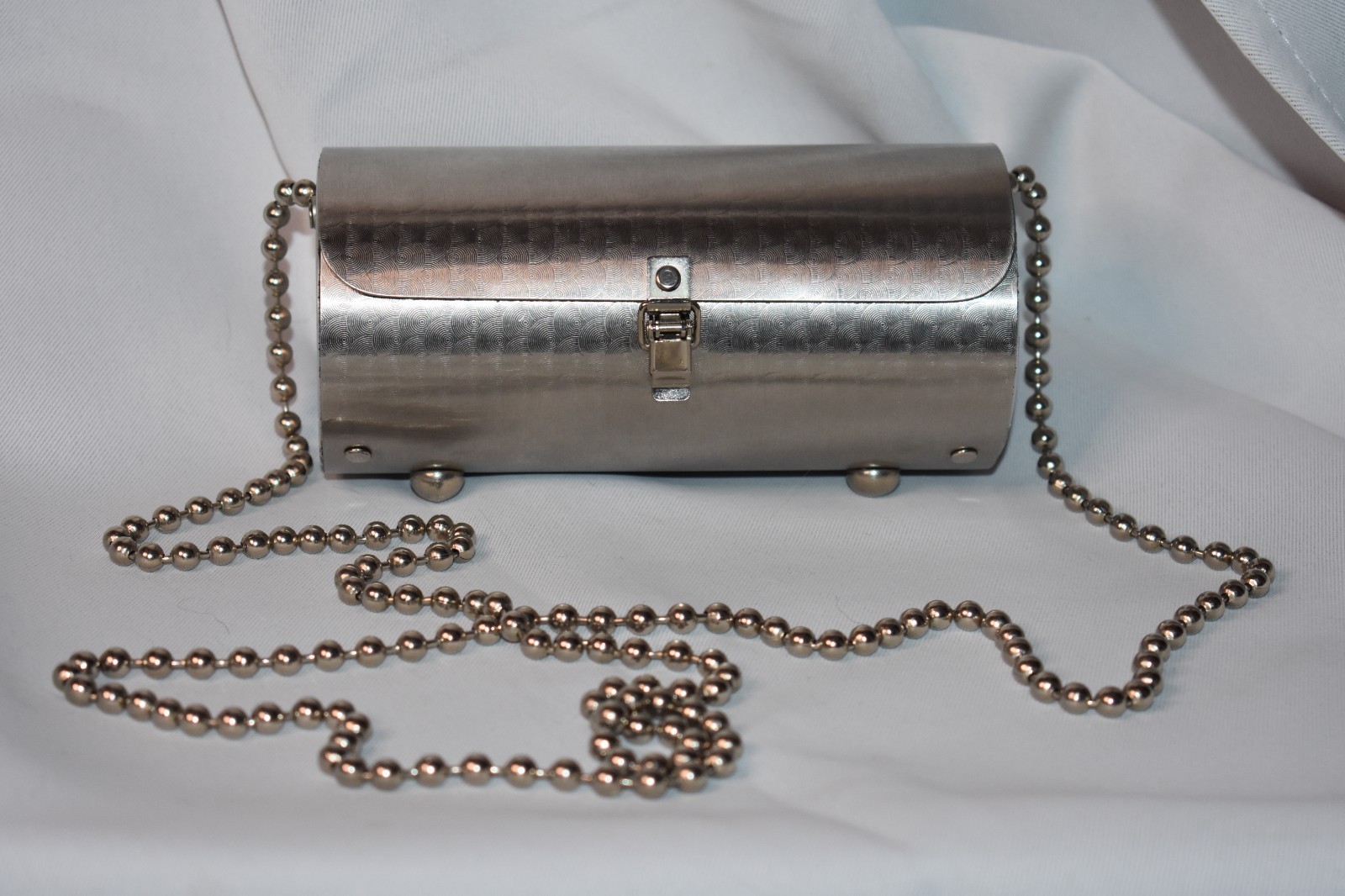 Signed 6″x3″ Vintage Wendy Stevens Stainless Steel Cylinder Crossbody Purse