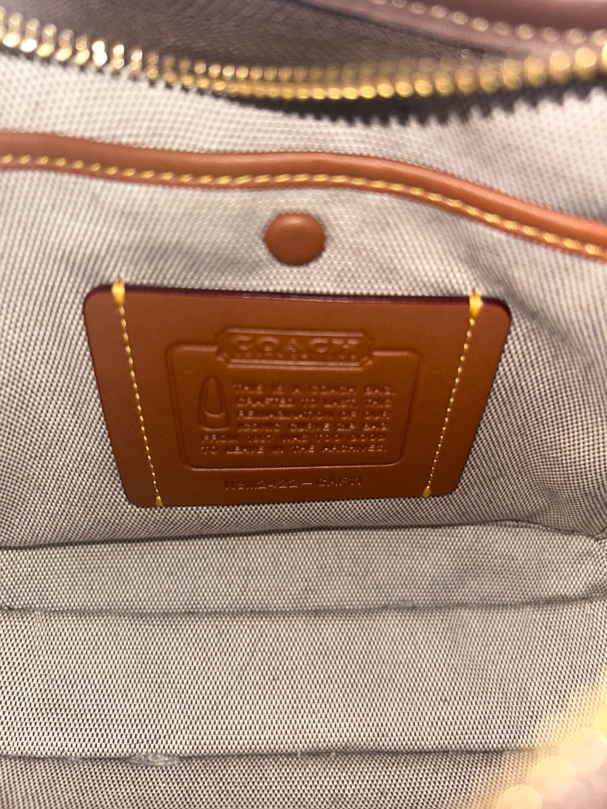 coach curve zip shoulder bag