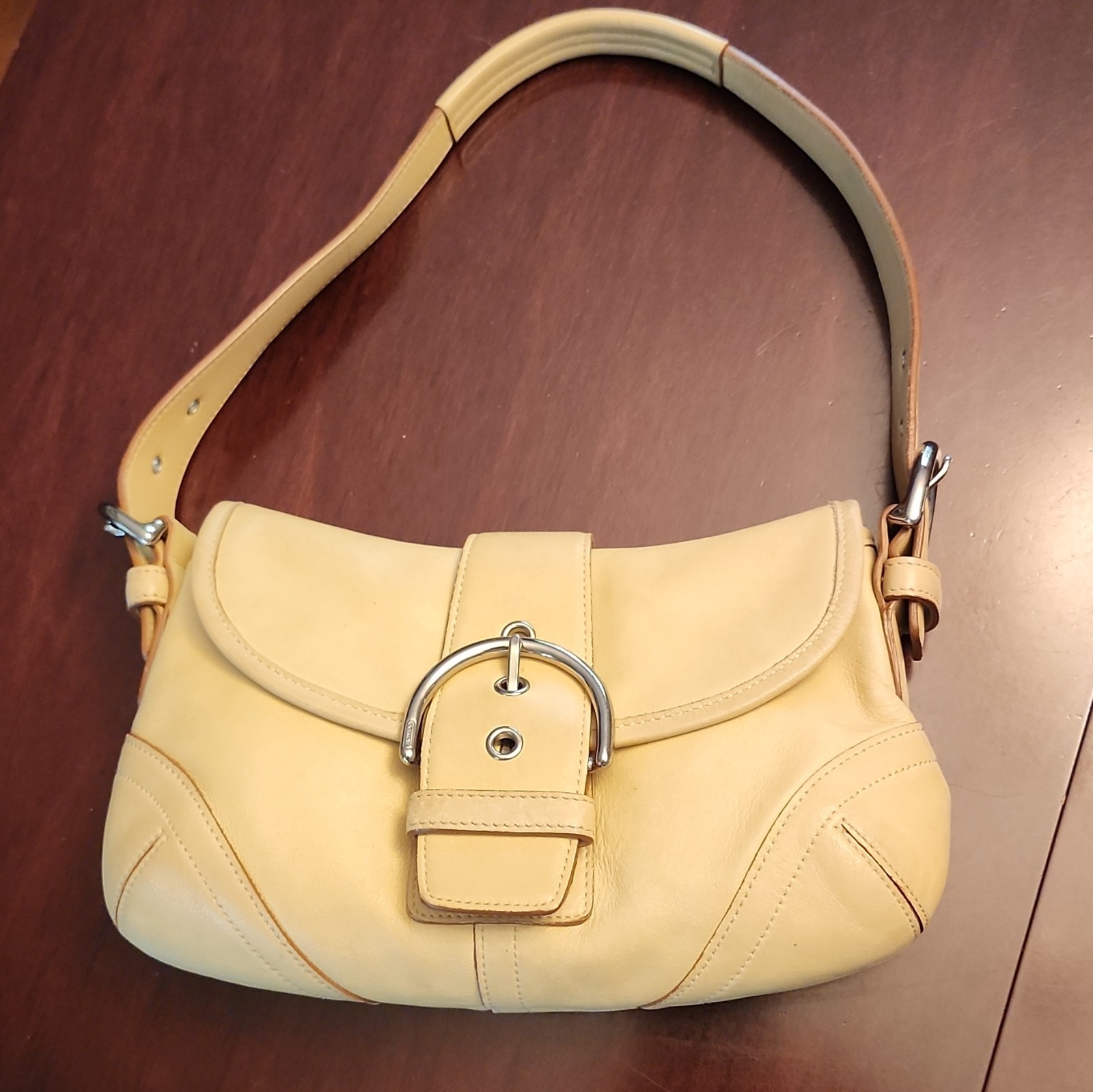 Coach Vintage Tan Soho Leather w/Buckles Shoulder Bag Y2K