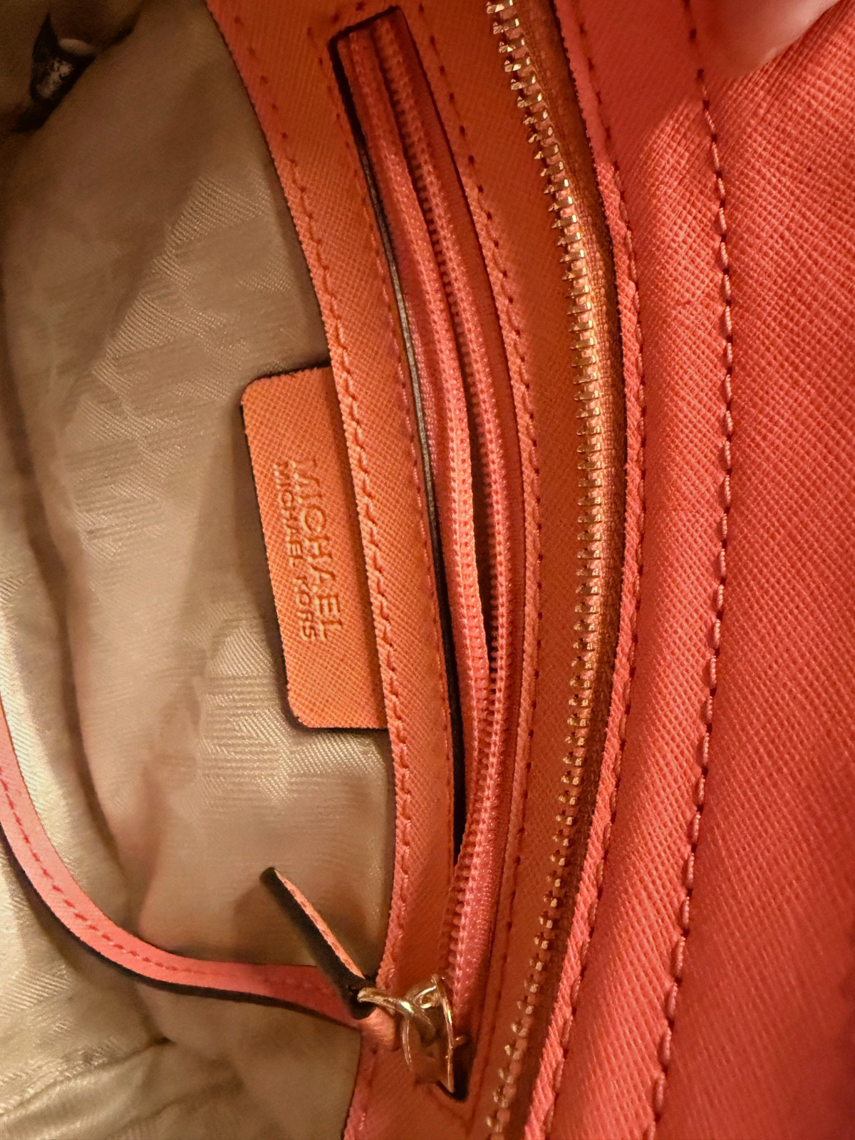 *MICHAEL KORS* Selma Medium Studded Staffiano Leather Messenger Crossbody Purse
