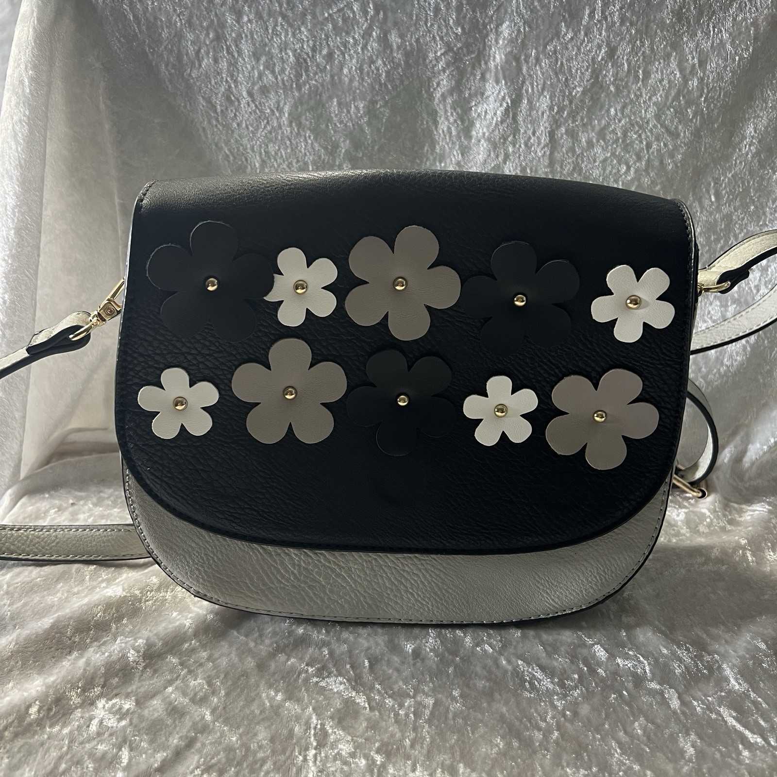 Coco & Carmen Off White Faux Leather Crossbody Bag Purse 3 Changeable Front