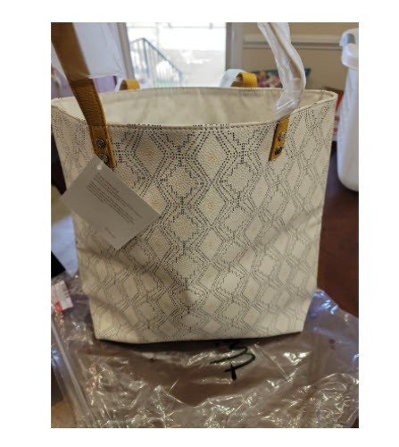 Thirty One 31 Around the Town Tote Purse Dotted Geo Pebble Fields of Gold NEW