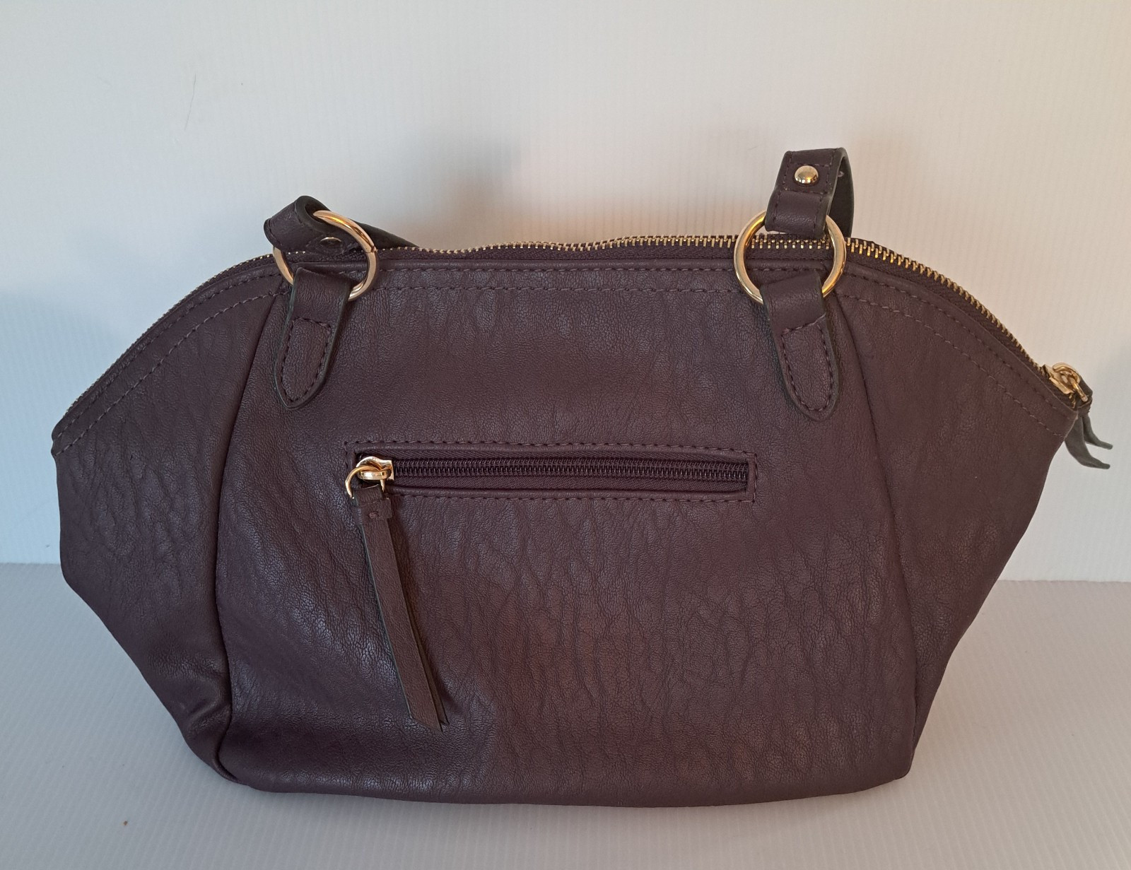 Jessica Simpson Satchel Handbag Maroon Faux Leather Gold Chain Accents Shoulder