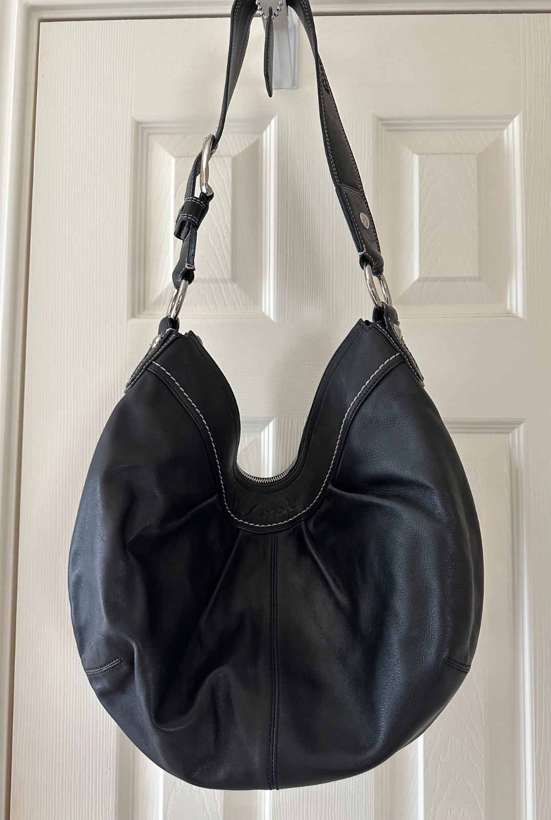 Coach Vintage Black Smooth Leather Buckle Shoulder Bag Purse Large Y2K with Hang