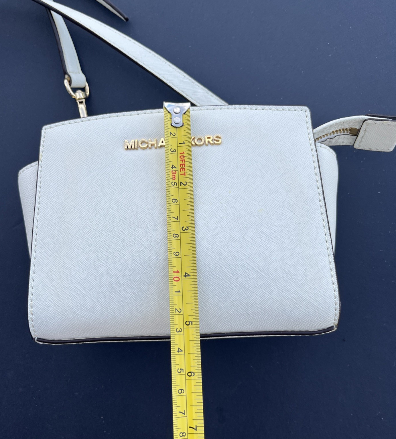 MICHAEL MICHAEL KORS SELMA MINI MESSENGER BAG LEATHER WHITE/BLACK , Flaws , READ
