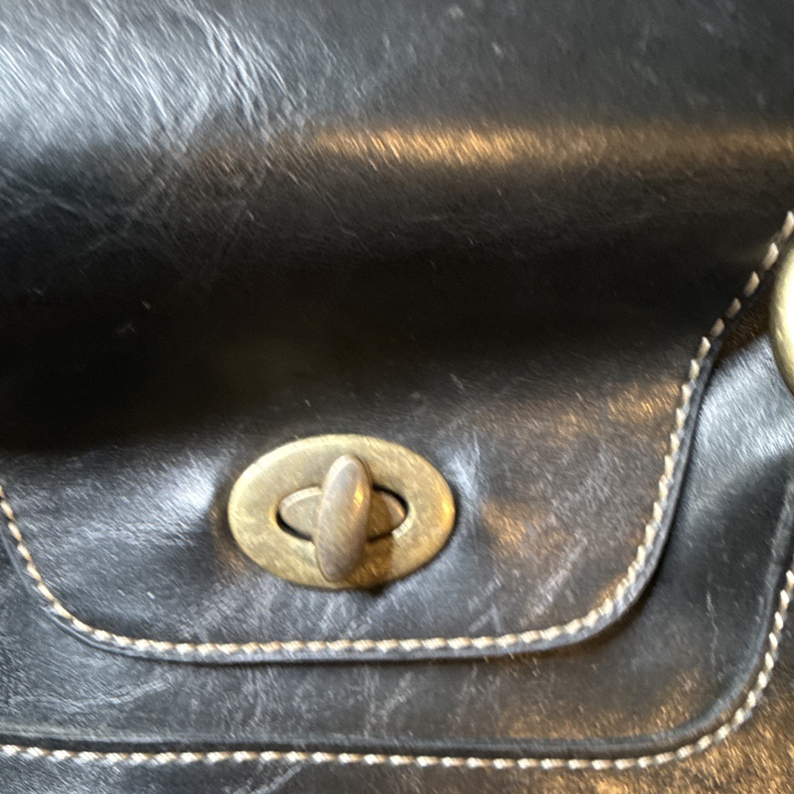 Women’s Black Satchel Top Handle Bag Zip Turn Lock Double Handles Brass HW