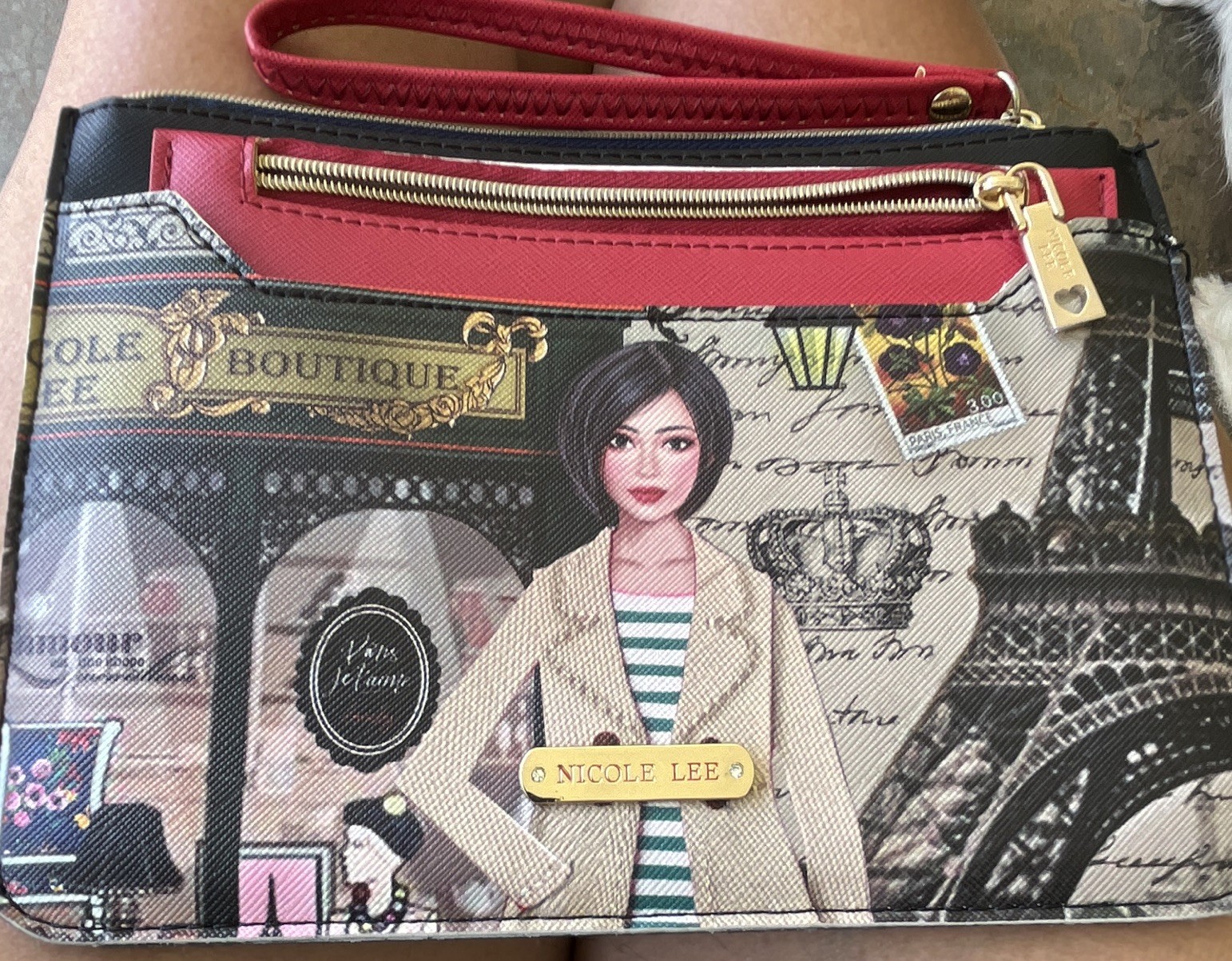 Nicole Lee Paris Graphic Print Wristlet Zip Pouch Inner Pockets Red Black