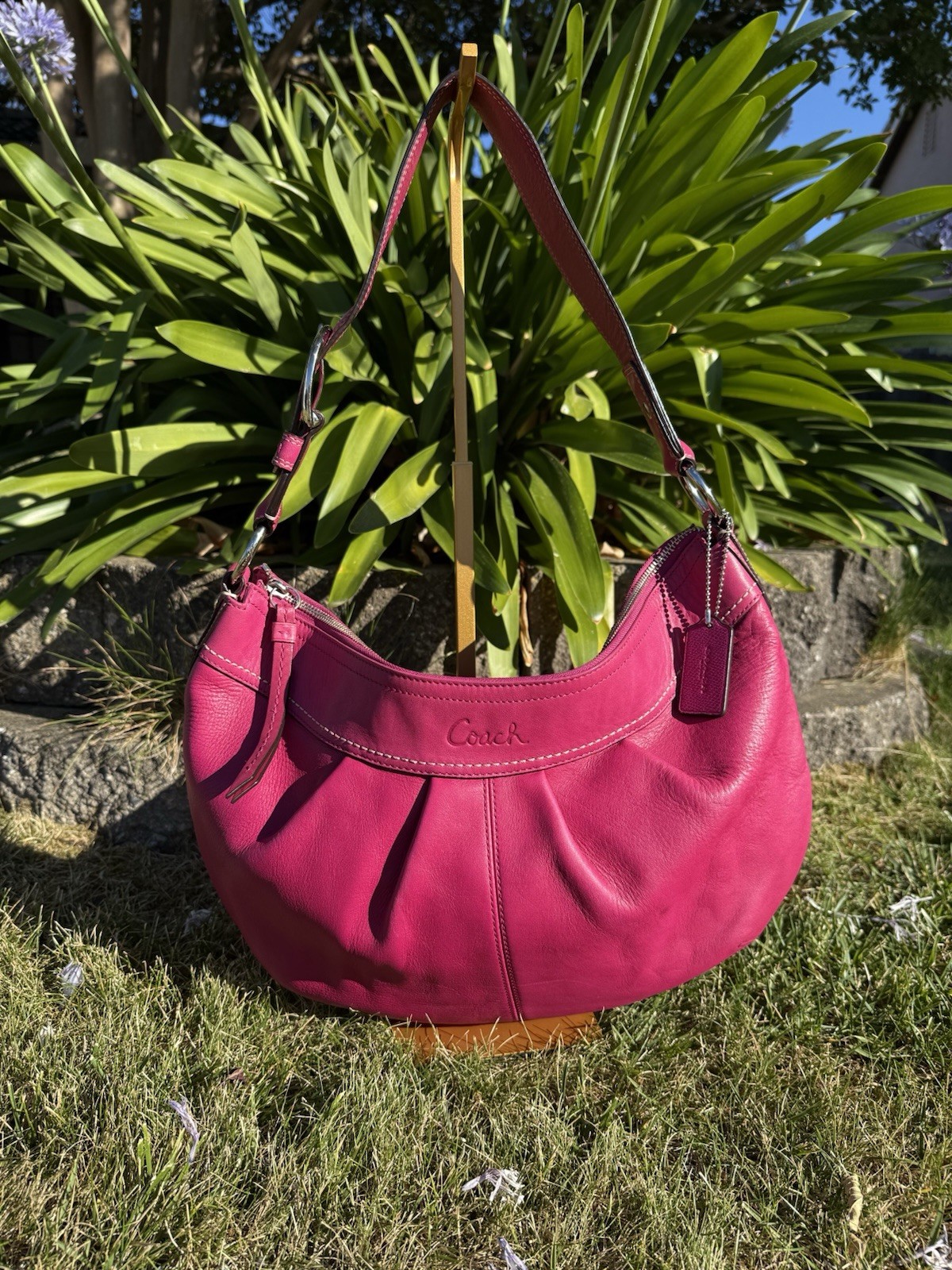 AUTHENTIC COACH-CRANBERRY PINK PLEATED NUBUCK LEATHER SHOULDER PURSE F13730