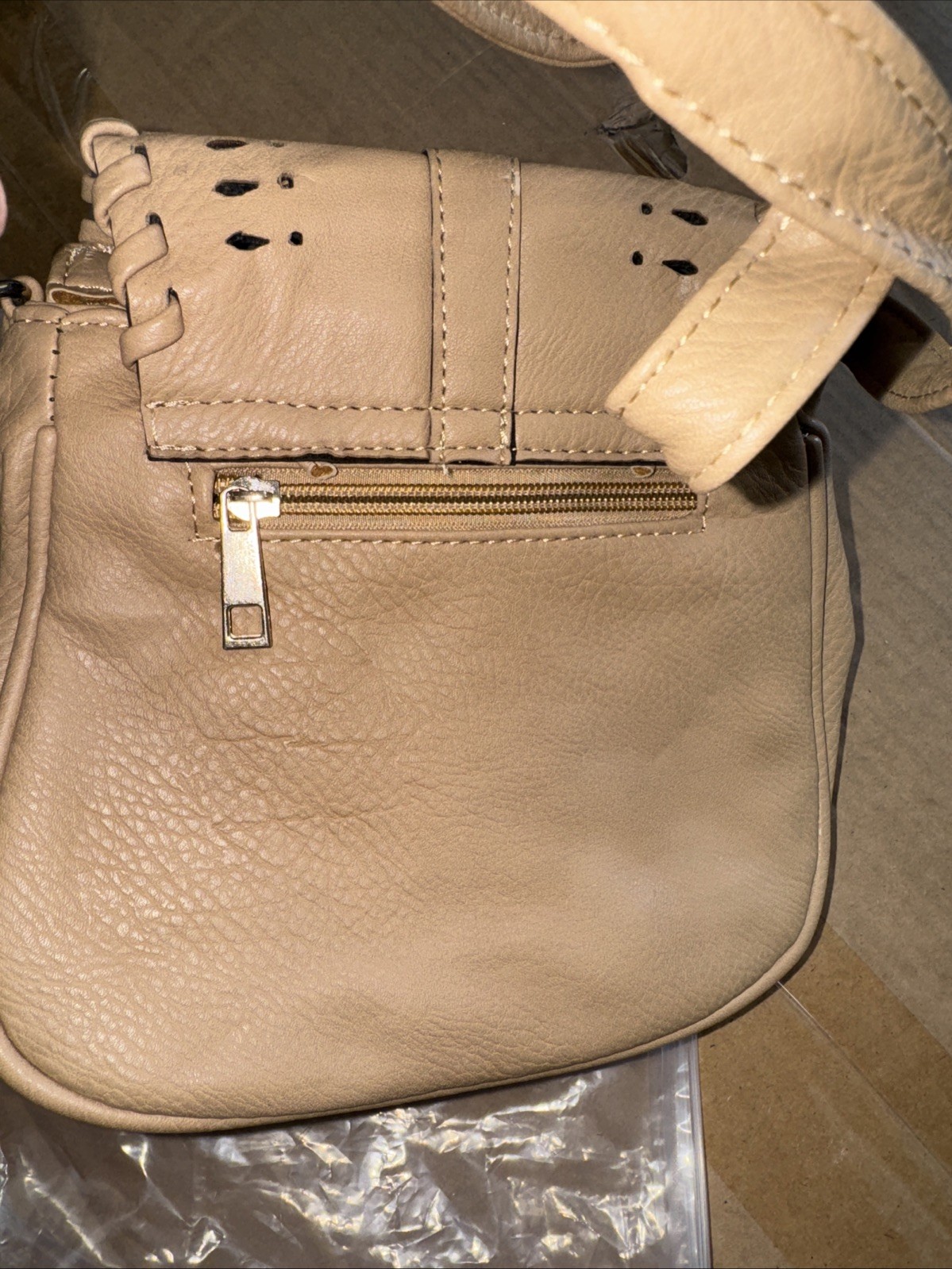 Crossbody Purse Western Faux Leather Eyelet Cut Out Flap Over Small Tan 8×8”