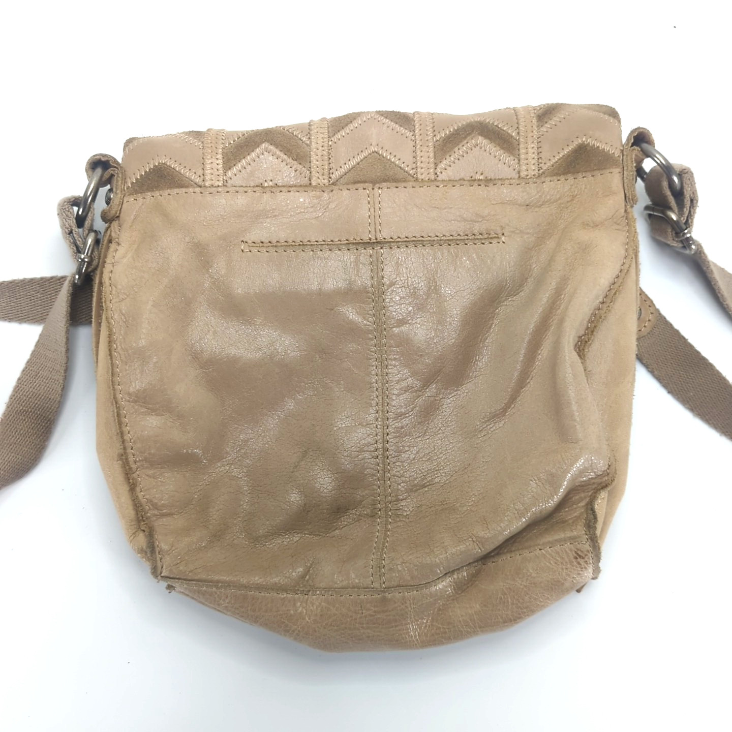 The Sak Crossbody Purse Shoulder Messenger Bag Cheveron Patchwork Studded Used