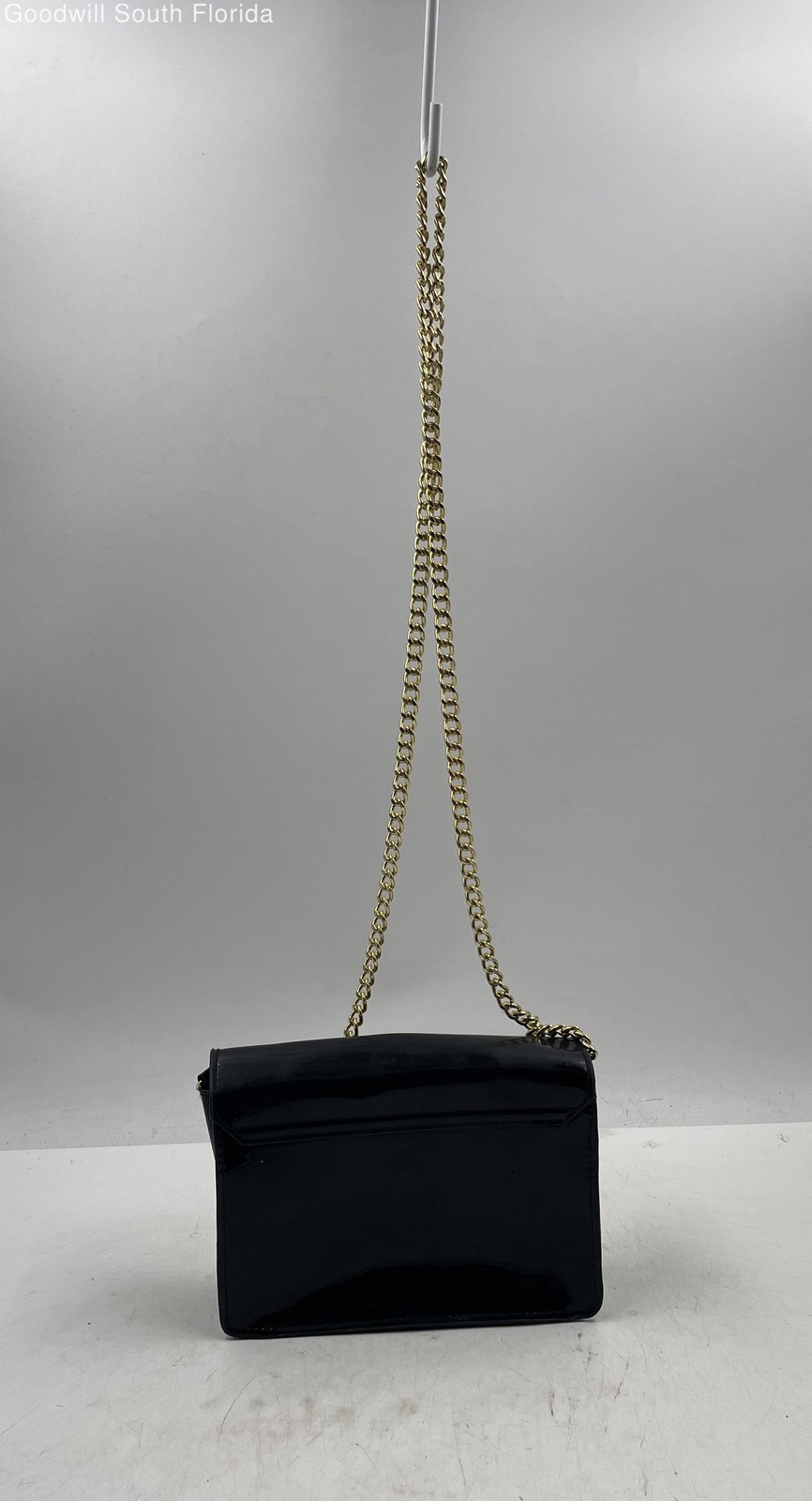 Jimmy Choo Parfums Womens Black Gold-Tone Chain Strap Flap Crossbody Bag Worn
