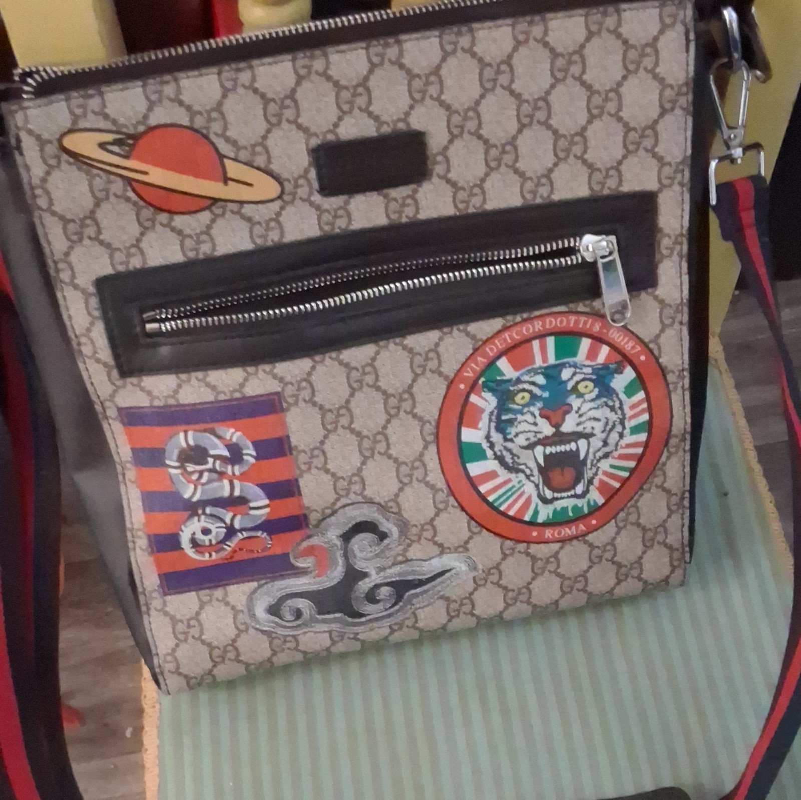 Gucci GG Pattern Tiger Patch Crossbody Messenger Bag Zip Closure