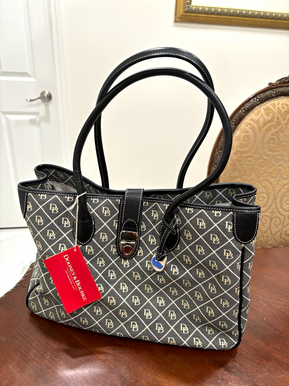 Dooney & Bourke Monogram Tote Double Handles Zipper/Clasp Black Beige Hang Tag