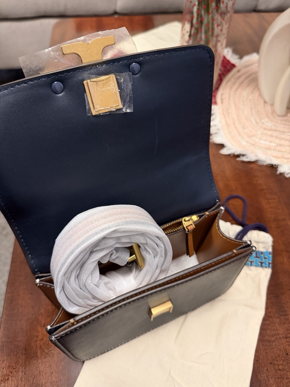 Tory Burch Navy/Beige Logo Crossbody Bag w/ Detachable Strap Dust Bag
