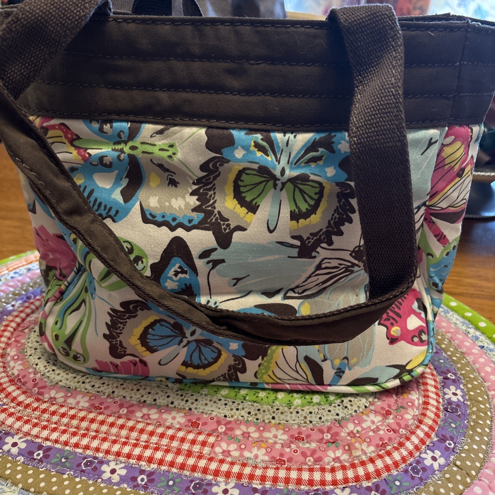 Thirty-one Butterfly Purse Pre-owned Excellent Condition Flutter Pattern Retire