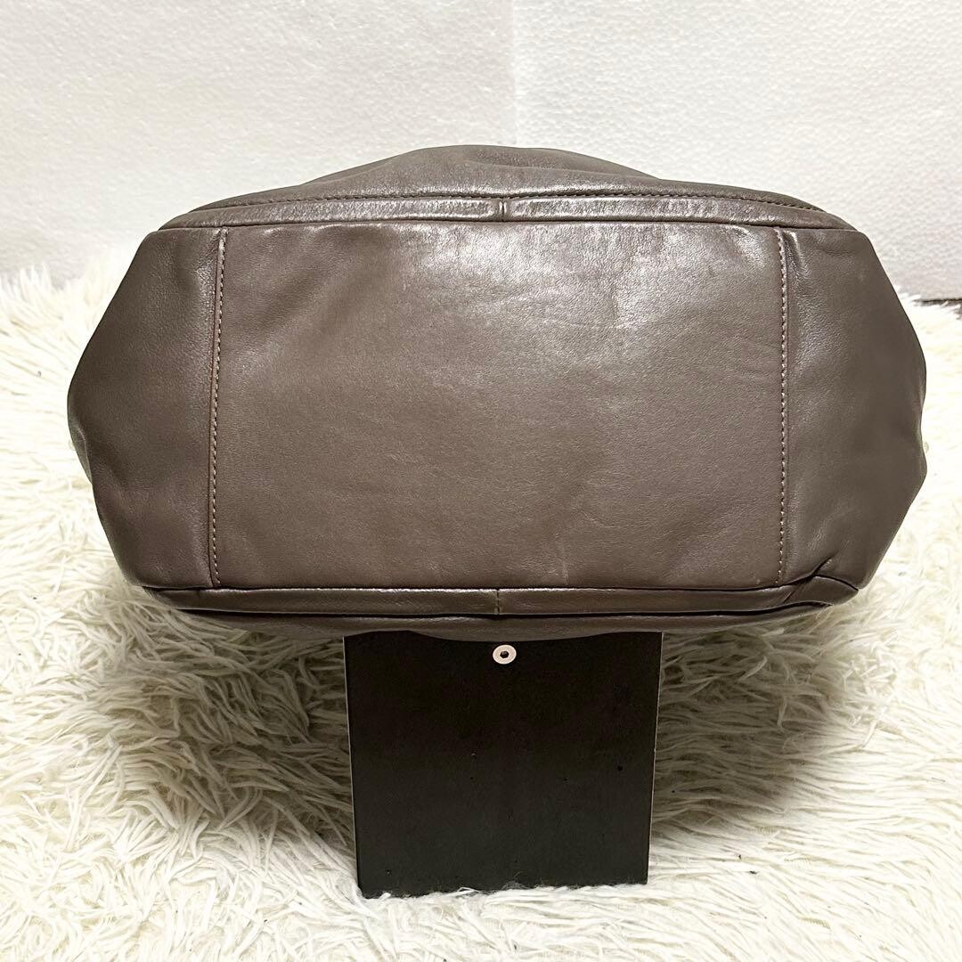 Coach Vintage Brown Leather Shoulder Bag Turn Lock Outer Pockets 13412 Women
