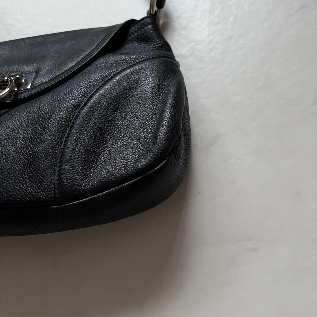 Salvatore Ferragamo Black Leather Gancini Shoulder Bag Flap Silver Hardware